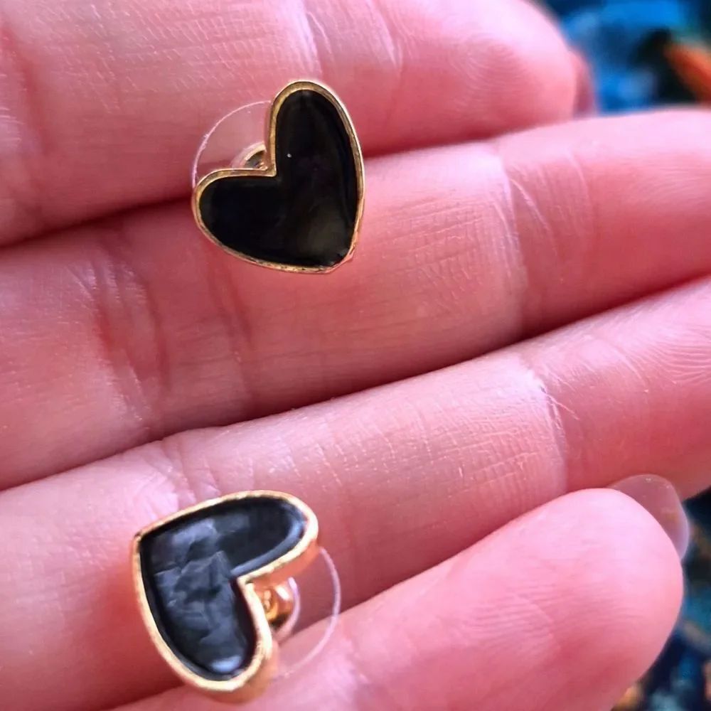 ♡♡♡ Black Stud Heart Earrings  Gold Alloy  | Jewelry Gifts for Her